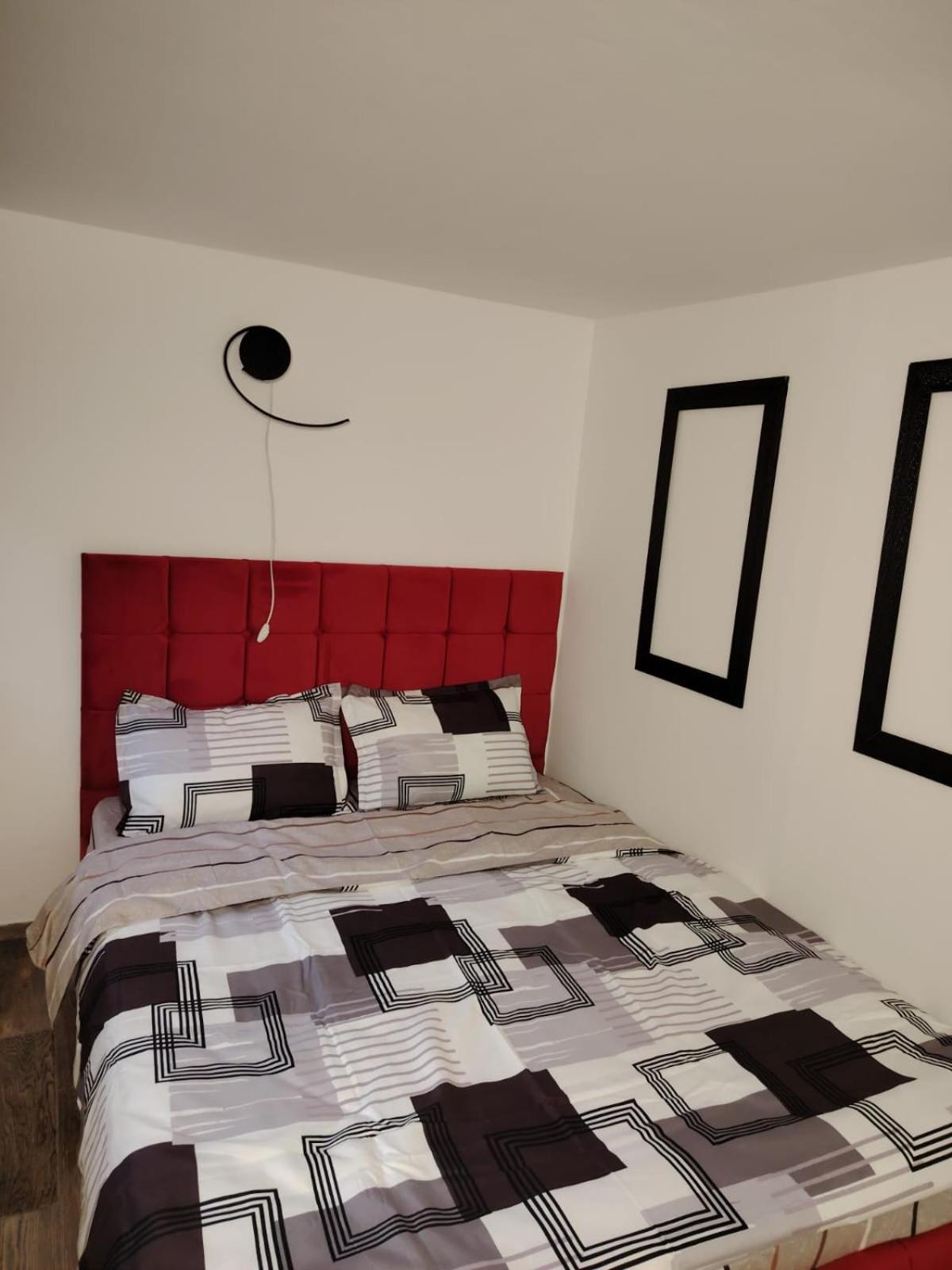 Hotel Casa Anne Boutique à Braşov Extérieur photo